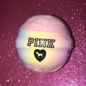 Unicorn vibes PINK bathbomb. Unopened
